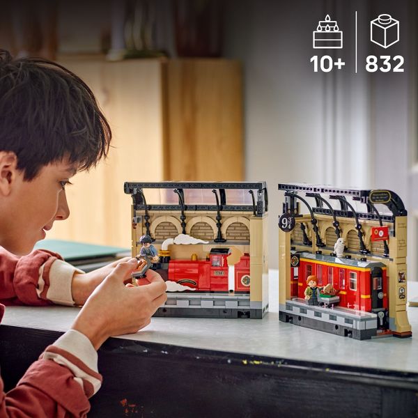 LEGO Harry Potter Book Nook: Hogwarts Express Building Set 76450