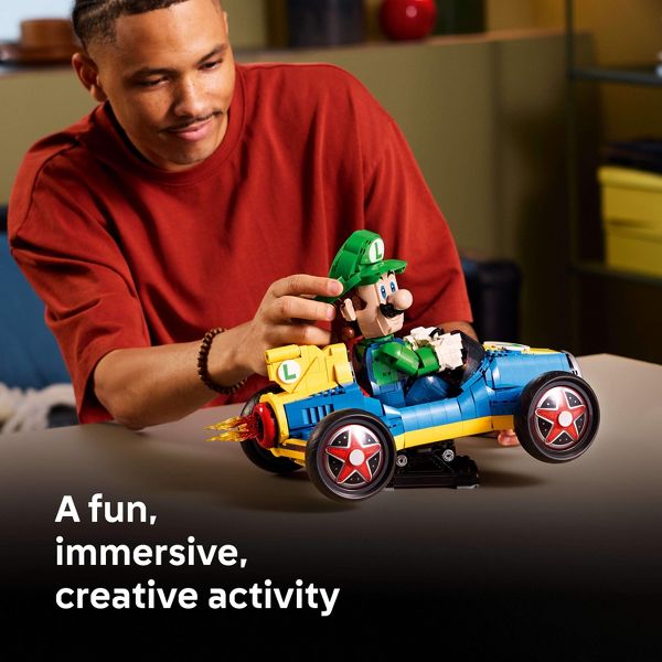 LEGO Mario Kart – Luigi & Mach 8 Building Set 72050
