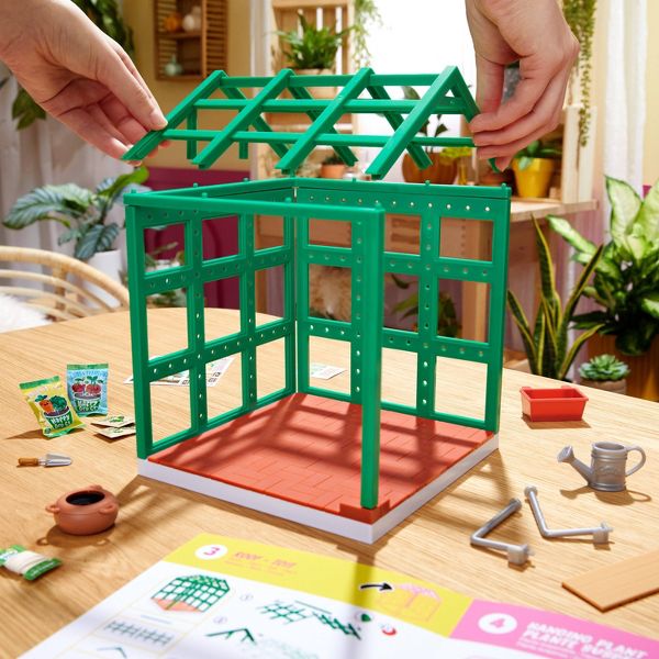 MGA's Miniverse Make It Mini Spaces Greenhouse Building Set