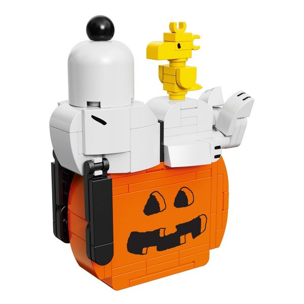 Brickcraft Peanuts Snoopy Sleeping On Pumpkin 112-Piece Building Set