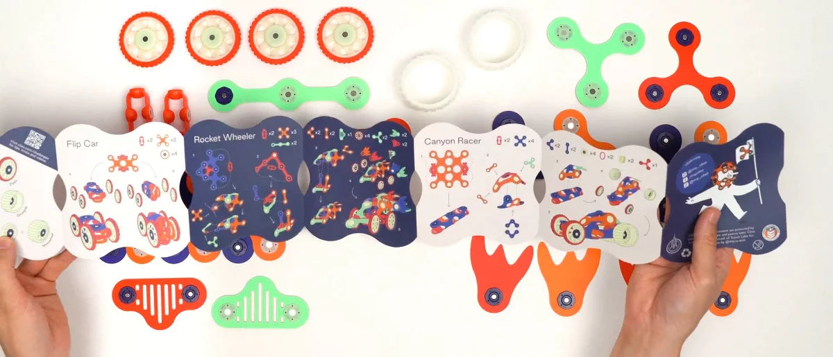 Clixo Space Mission Pack: Glow in the Dark Magnetic Building Toy 30pc for Ages 6+