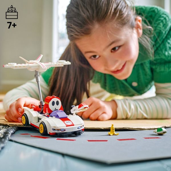 LEGO Super Mario: Mario Kart – Shy Guy & P-Wing 72045