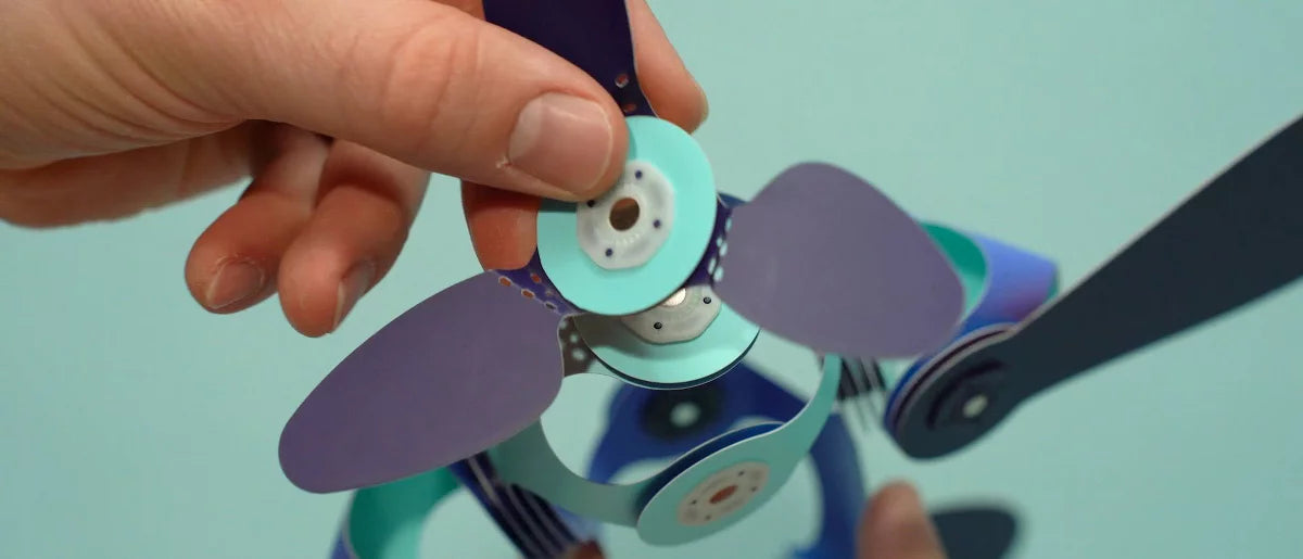 Clixo Airplanes Magnetic Set: 15 Flexible Piece STEM Building Set for Kids Ages 6+