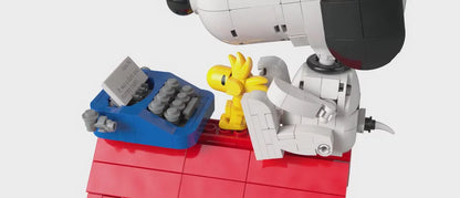 LEGO Ideas Peanuts: Snoopy's Doghouse Building Set - 21368